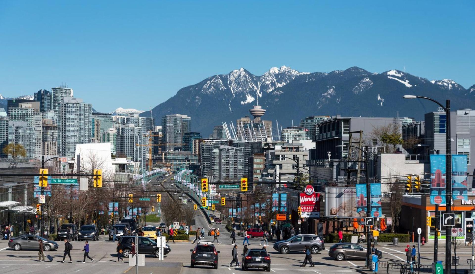 Billion Dollar Views In A Beautiful Fairview Slopes Heritage House Vancouver Exterior foto